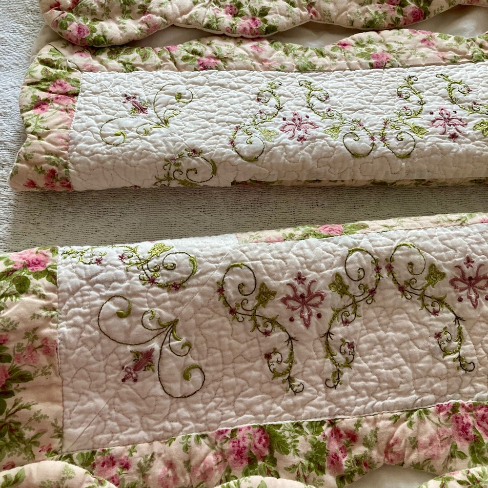 Vintage Pillow Shams - Picture 7 of 9